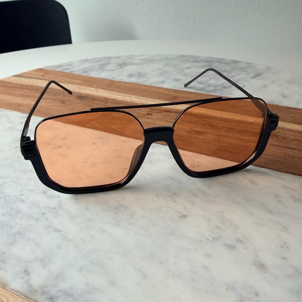 Stylish Black and Brown Sunglasses - Picture 3 of 9